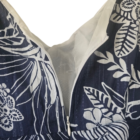 Amanda Lane Blue & White Floral Flare Sleeveless Cotton Midi Dress, Size 12 - Picture 4 of 8